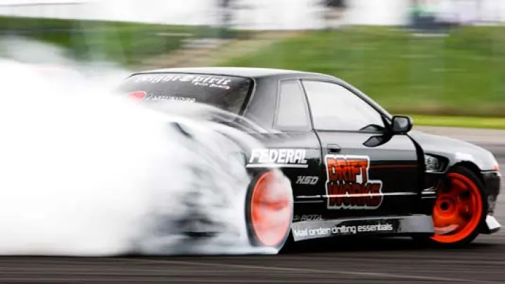 Drifting Moves to Izmir