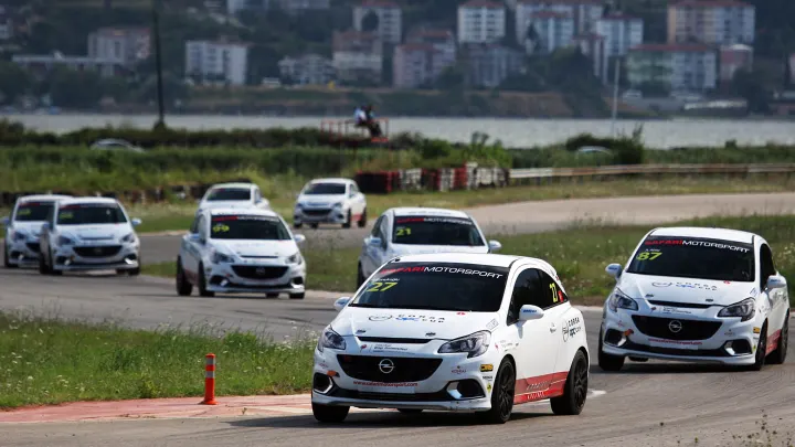 Corsa OPC Cup Serres Yolcusu