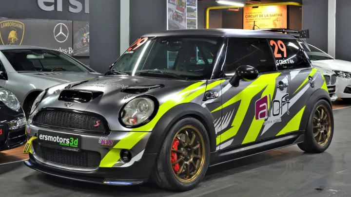 Çelik Takes to the Track in a Mini