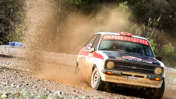 Victory Goes to "Tarinen" in Historic