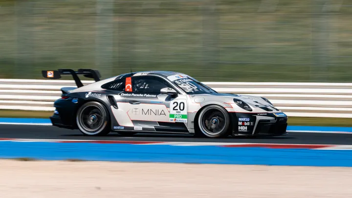Batı Impresses on Porsche Carrera Cup Italia Debut