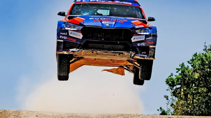 Soylu and Kazaz in Action in Sardinia