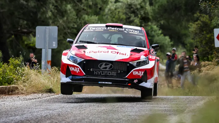 Hyundai Backs Young Champion