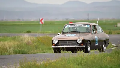 Classic Car Enthusiasts Descend on Aksaray