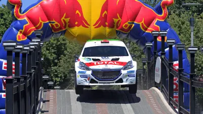 Avcı Leads in Bursa