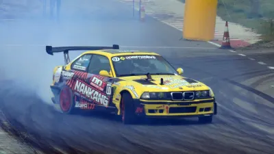 Drivers From Drifting Take On the Hill Climb for the First Time