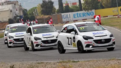 Celebratory Atmosphere at Corsa Cup