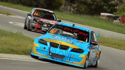 Super Production Class Proves a Hit on the Circuit