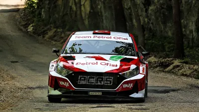 Kazaz Cements Championship Lead at Bursa