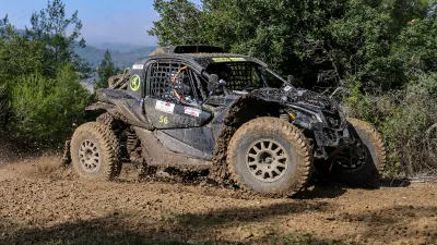 Close Battle at Baja Resital