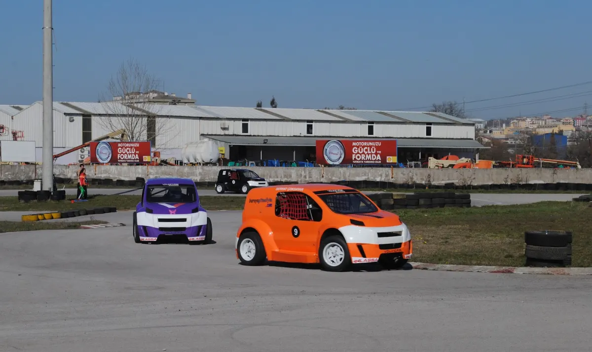 Young Talents Make Their Mark in V2 Challenge