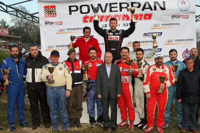 Favourites Take the Wins as Hill Climb Season Opens