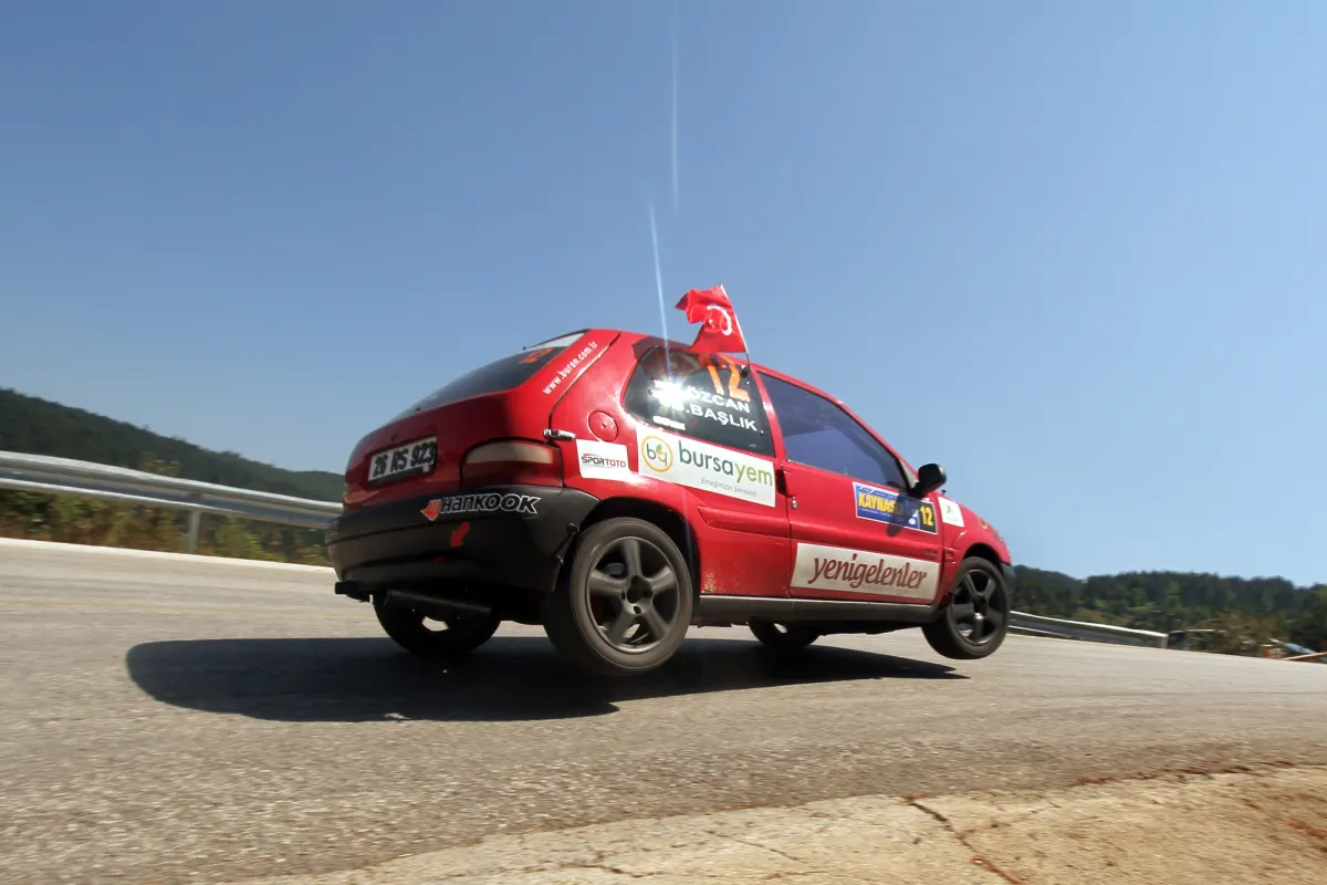 20 Entries for Opening Hill Climb