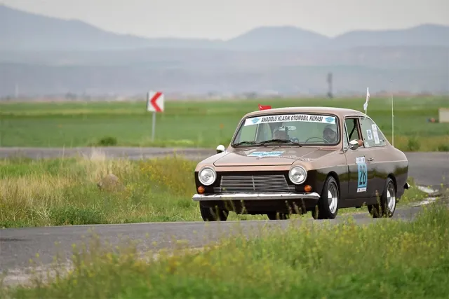 Classic Car Enthusiasts Descend on Aksaray