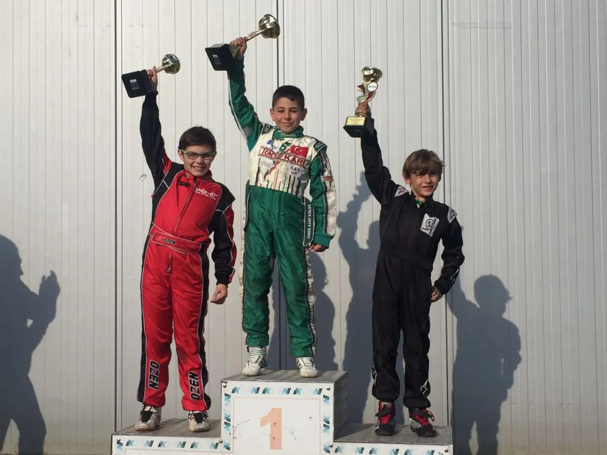 Ömer Asaf Retains Championship Lead