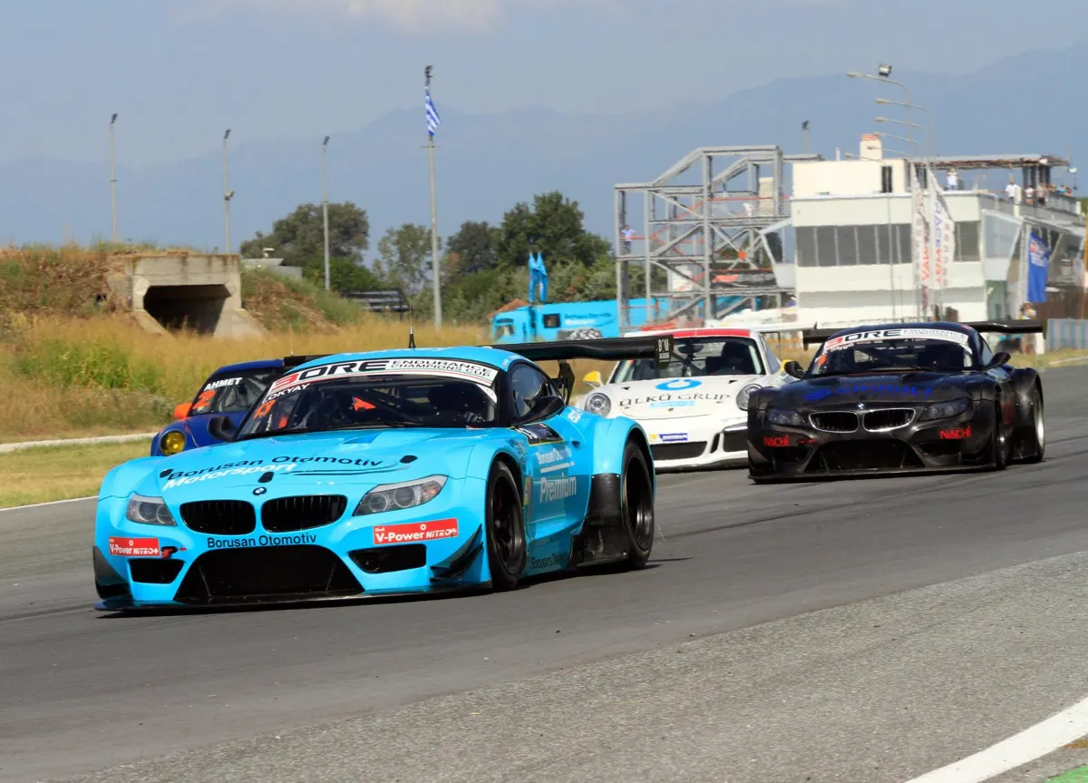 Circuit Racing Battle Moves Across the Border