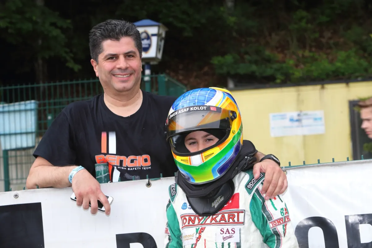 Father and Son Take to the Track in Uşak