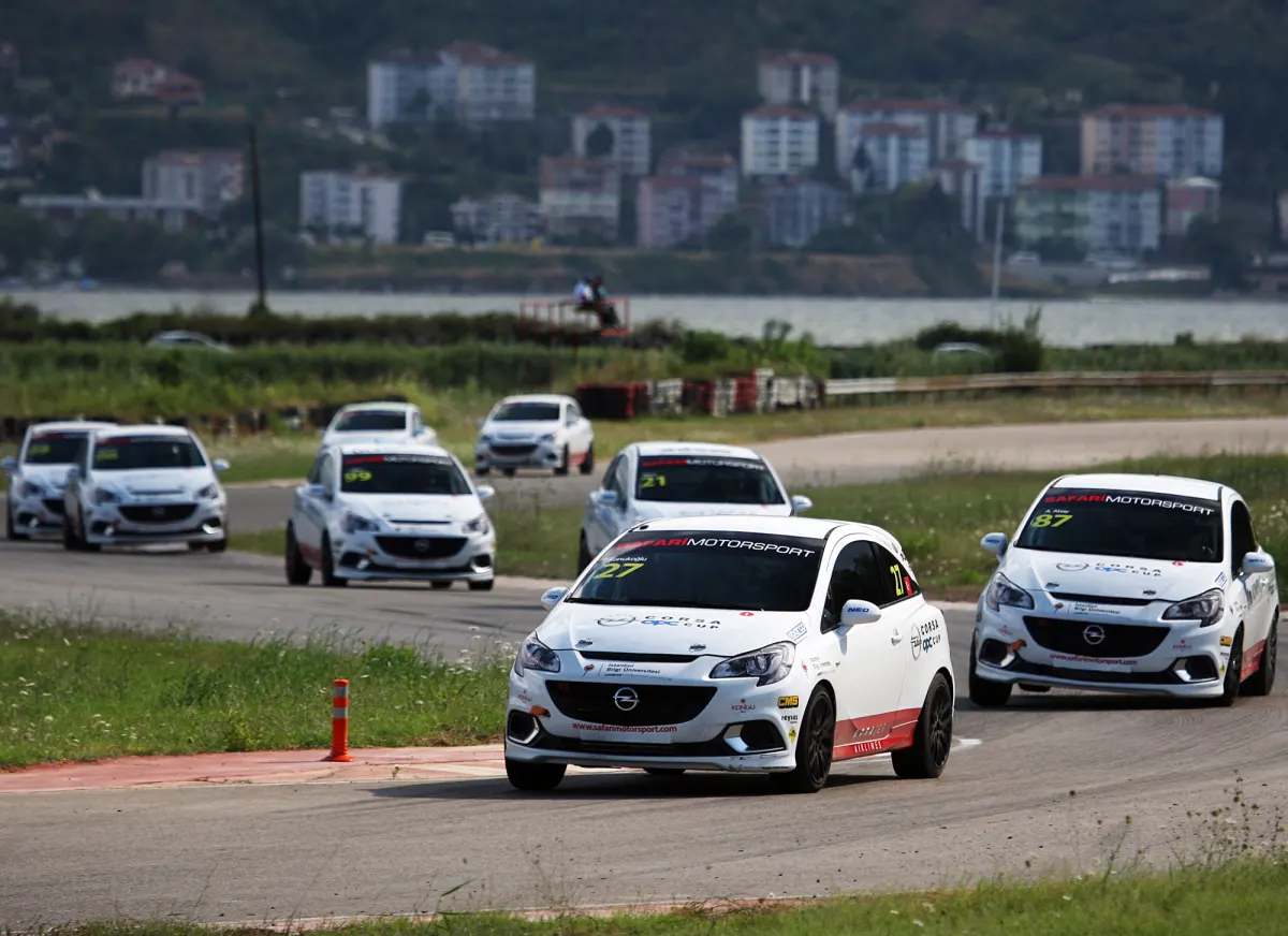 Corsa OPC Cup Heads to Serres