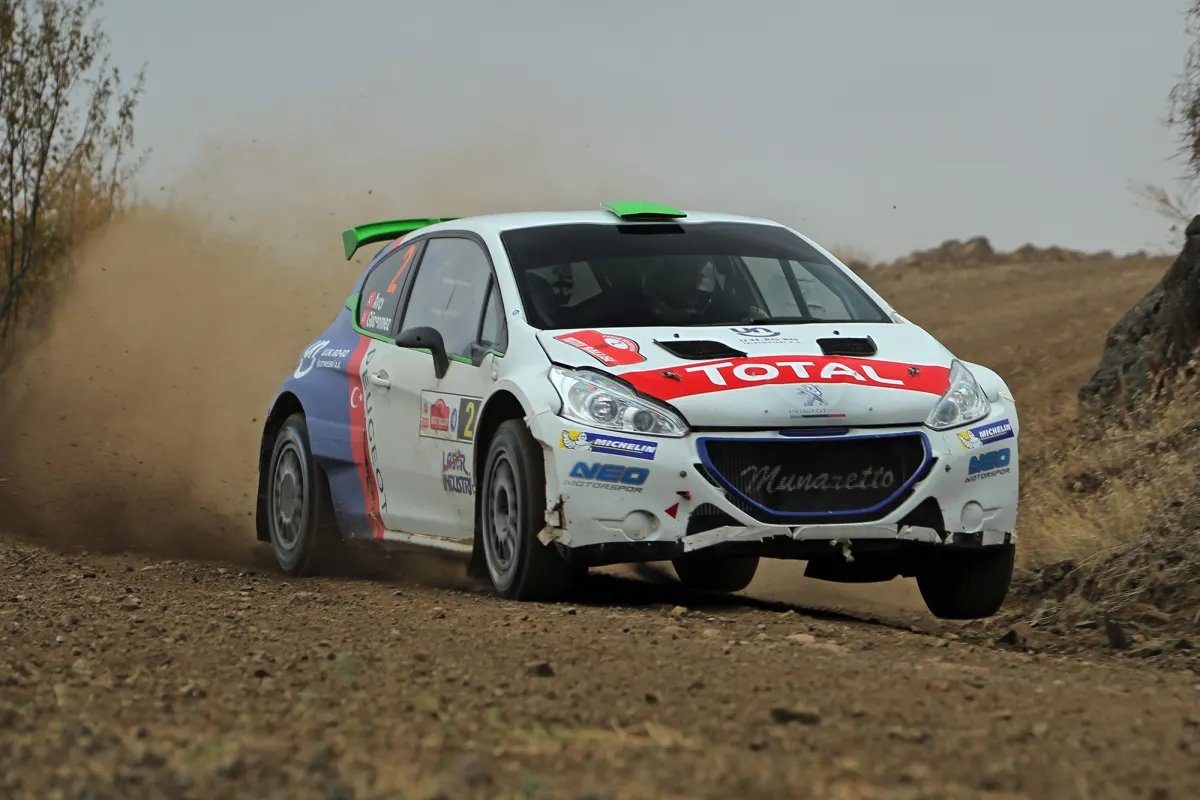 Avcı Crowned Turkish Champion with Peugeot 208