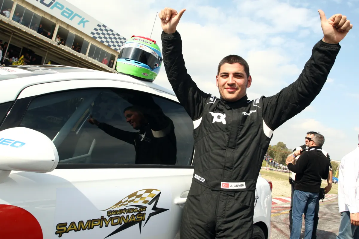 Ayhancan Güven Wins 2016 Champion of Champions Title