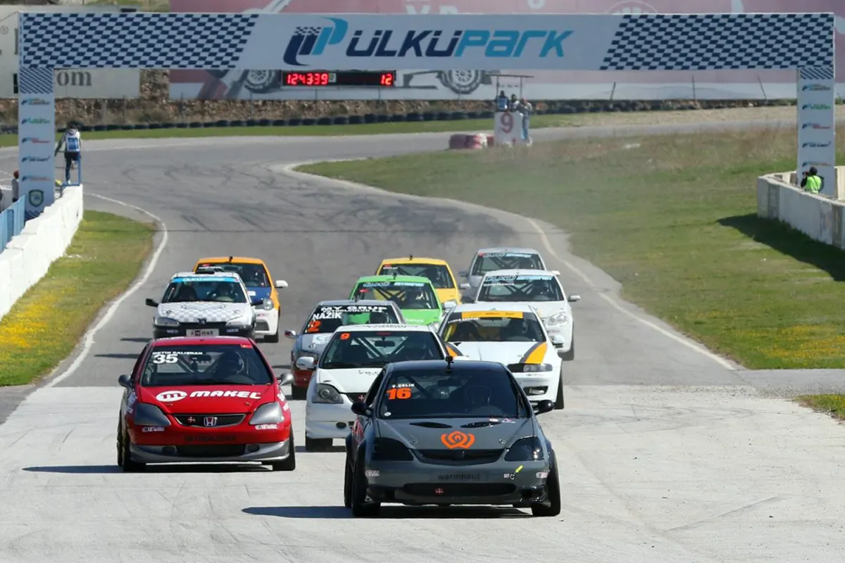 Warmhaus Summer Cup Set to Kick Off at Izmir Ülkü Park