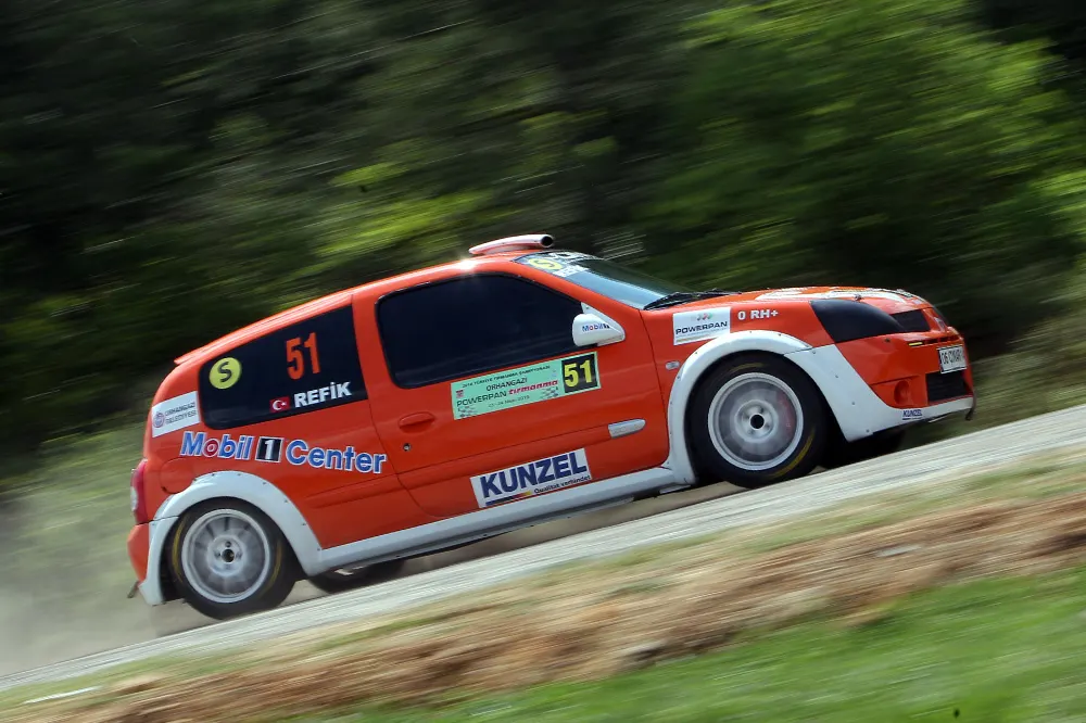 BOSSEK Opens the Season with Hill Climb