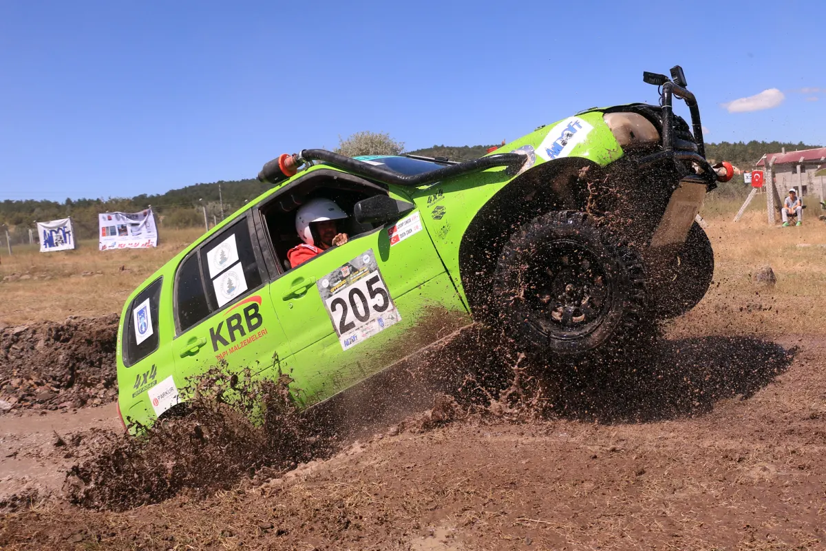 KARDOFF to Stage Season Finale