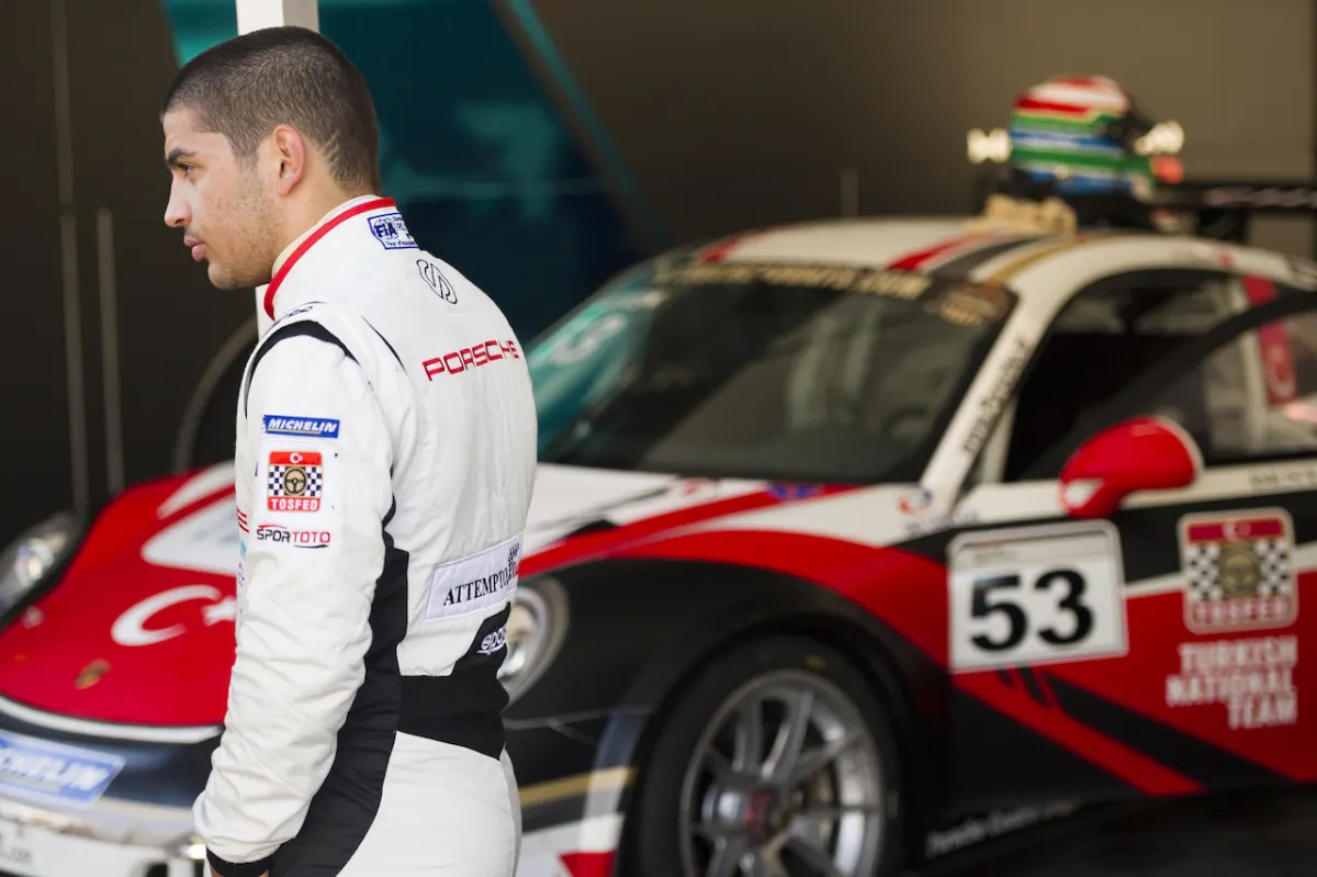 Ayhancan Fastest in Qualifying