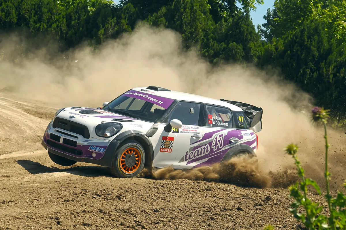 Colourful Battle at the Autocross Cup
