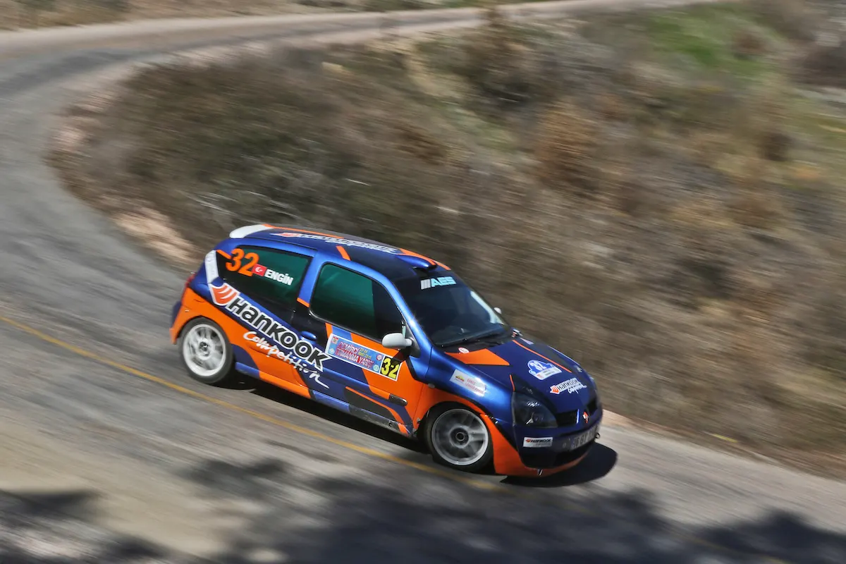 Apaydın Opens Season with a Podium