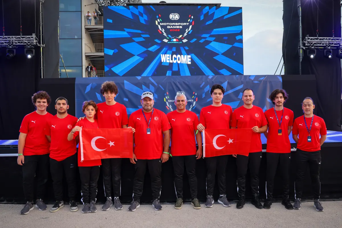Fransa'dan Gümüş Madalya ile Döndük