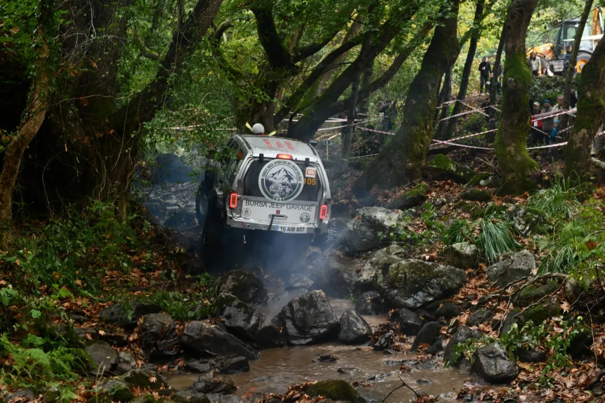 Extreme Off-Road Action in the Rain