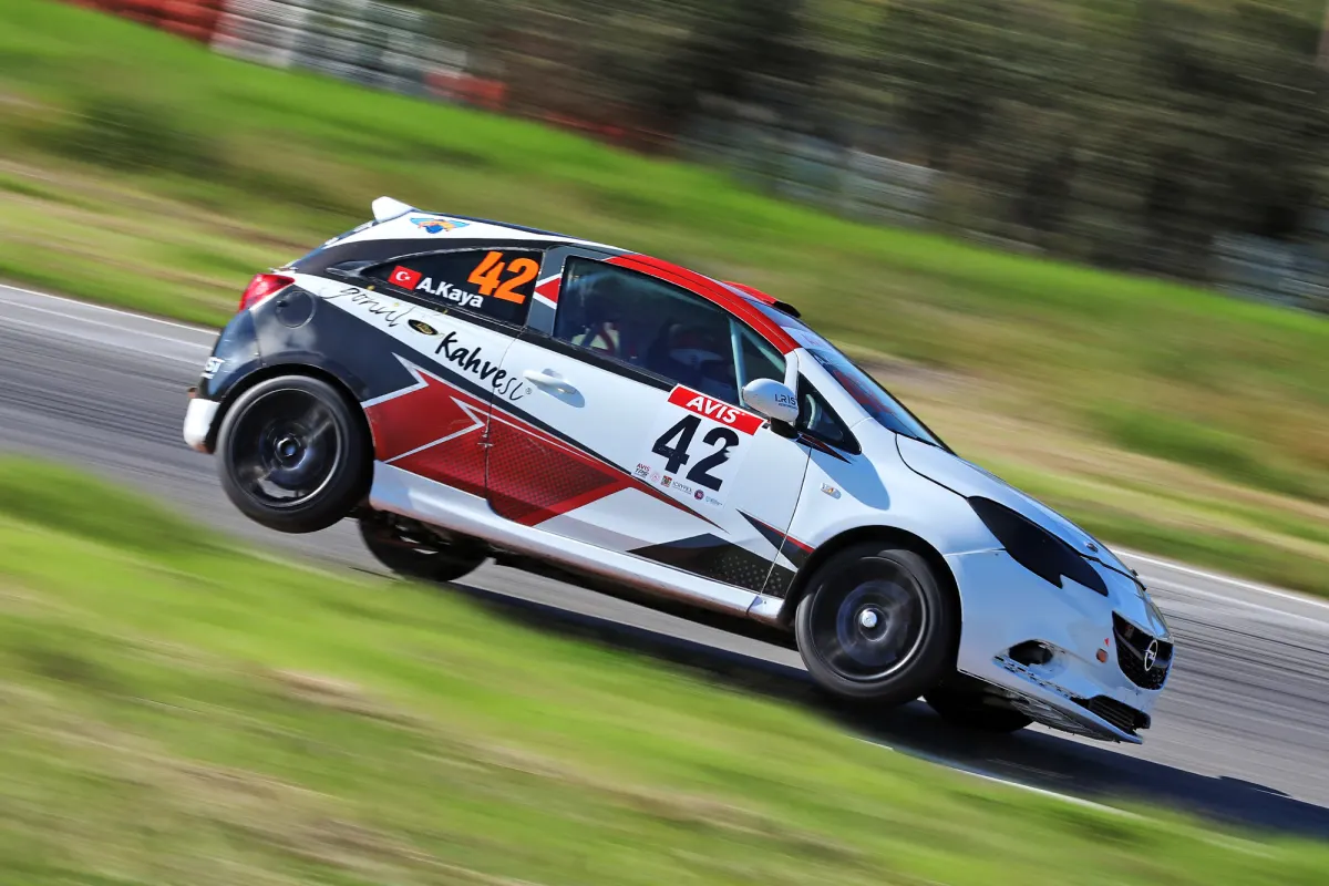 Circuit Racing Season Finale Heads to Izmir