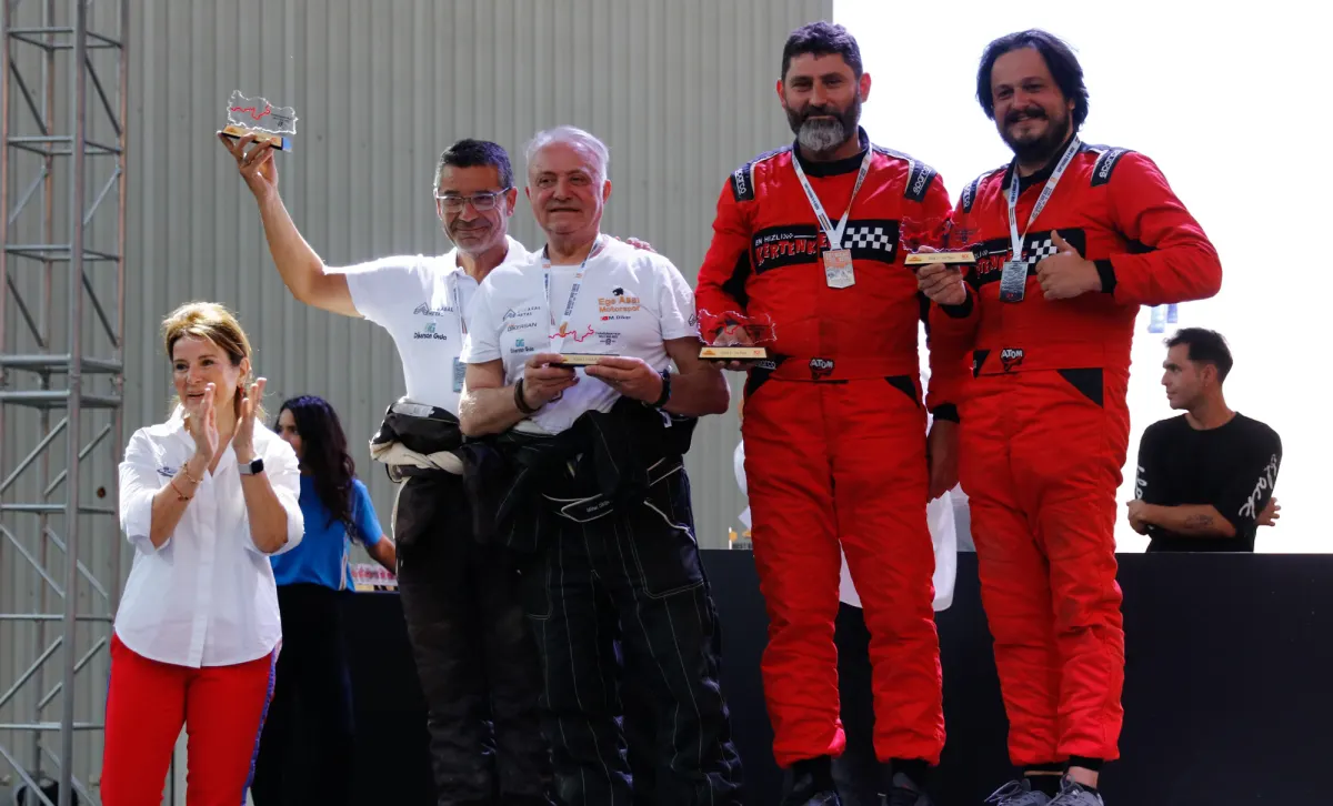 Diker - Oral on the Podium at TransAnatolia
