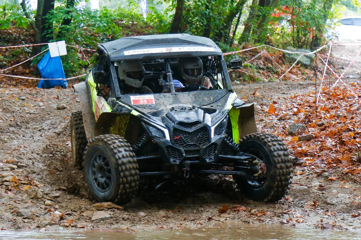 Baja Resital Takes Competitors' Breath Away