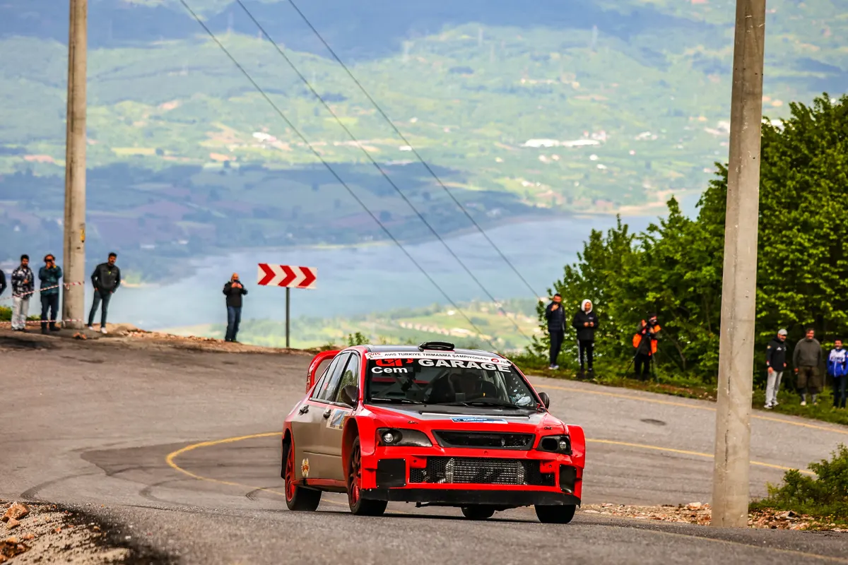 Kartepe Hill Climb Held in Tense Conditions