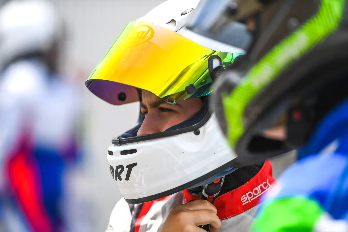 Ayşe Çebi Fransa Le Mans'da
