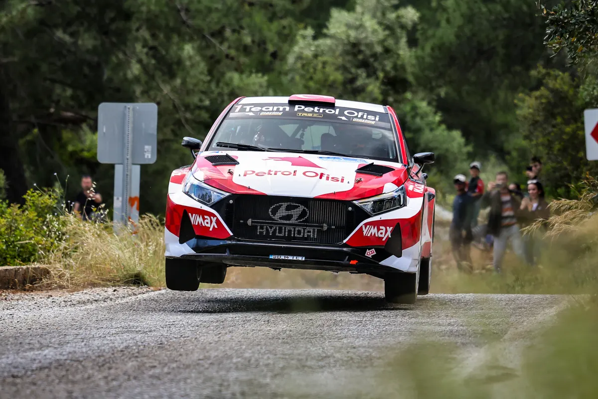 Hyundai Backs Young Champion