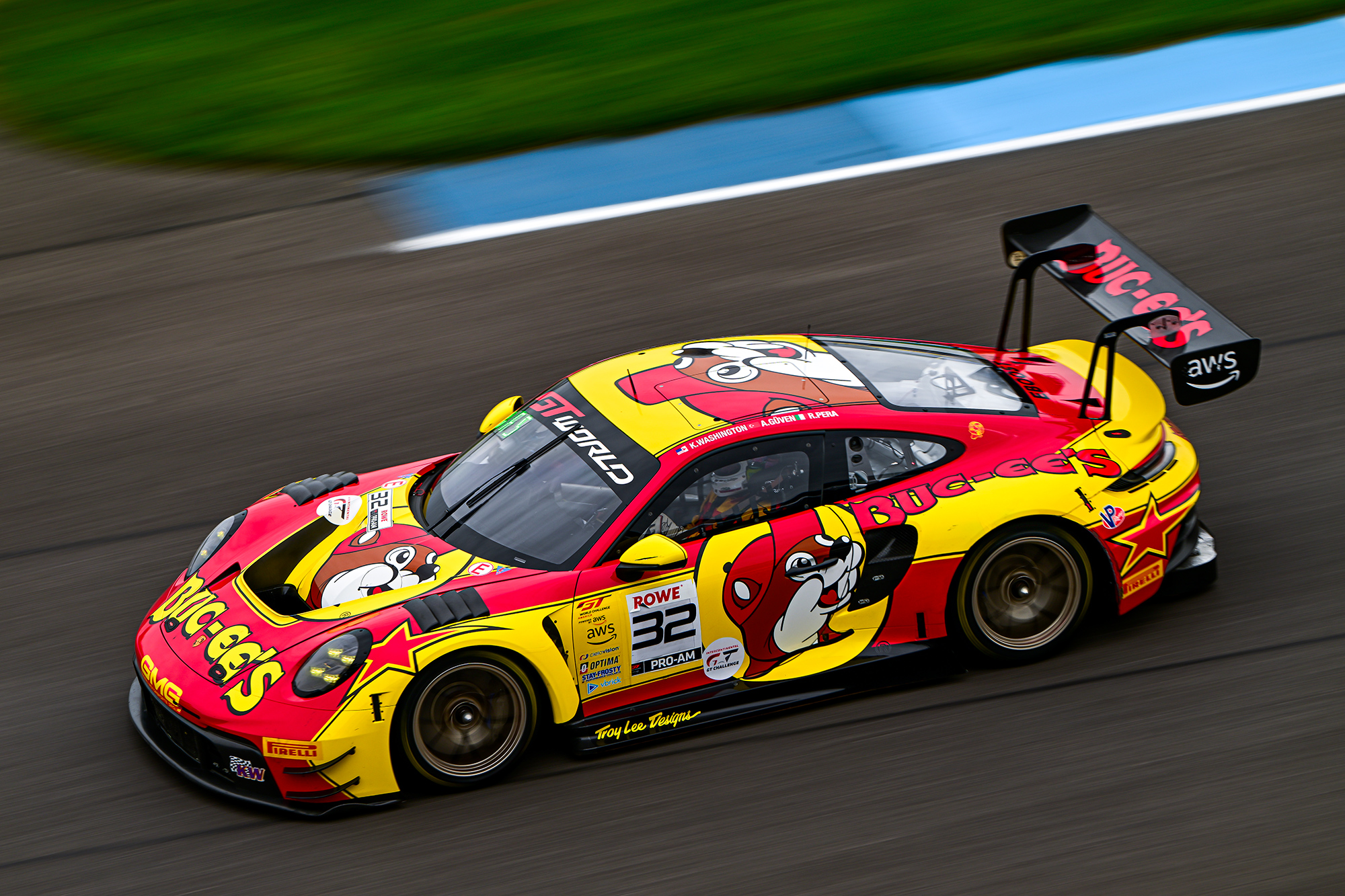 Ayhancan Güven'in yarıştığı #32 GMG Racing Porsche 911 GT3 R EVO, Indianapolis Motor Speedway