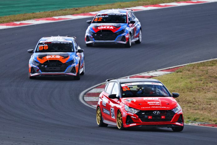Thrilling Battles at Turkish Circuit Racing Championship Round Three